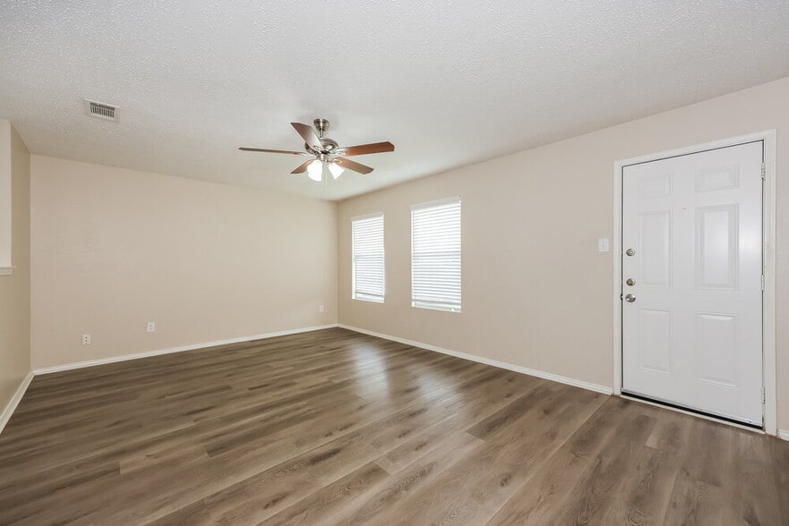 Building Photo - 5312 Newcastle Ln