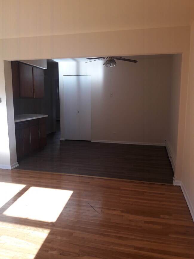 Building Photo - 11116 S Homewood Ave