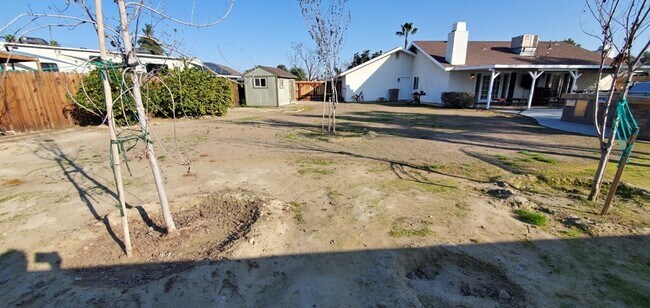 Building Photo - 109 Newberg St