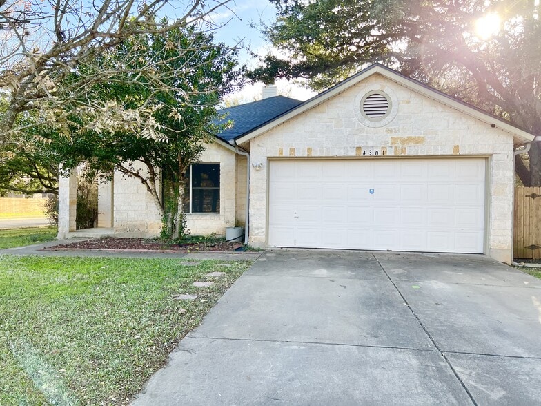 Primary Photo - 4301 Triboro Trail