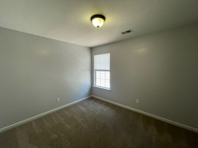 Building Photo - Dickens Place Subdivision