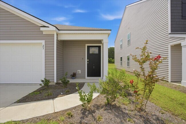 Building Photo - 23 Cedar Creek Ln