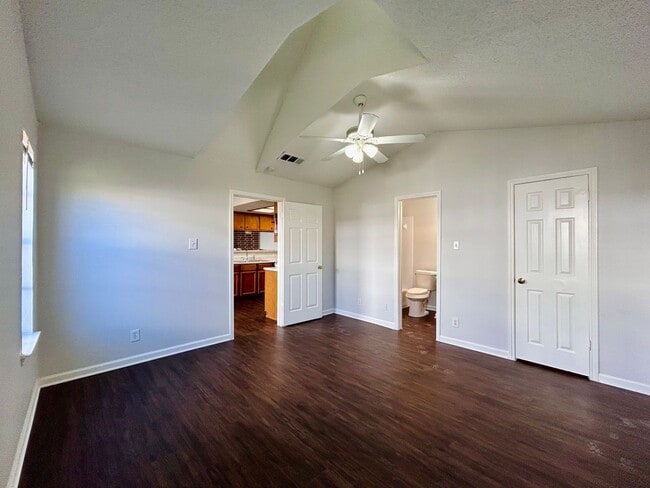 Building Photo - 9317 Kempler Dr