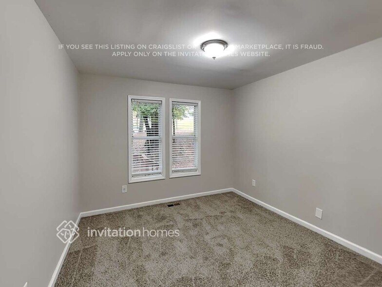 Building Photo - 5545 Gibson Dr