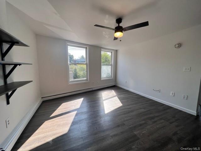 Building Photo - 9-13 Main St