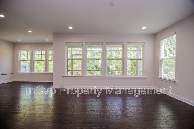 Building Photo - 1012 Laurel Twist Rd