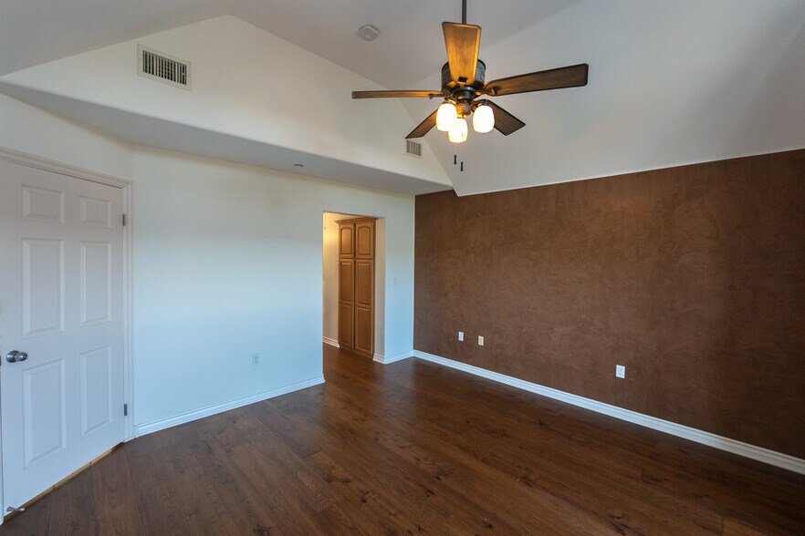 Building Photo - 1259 Gonzales Rd
