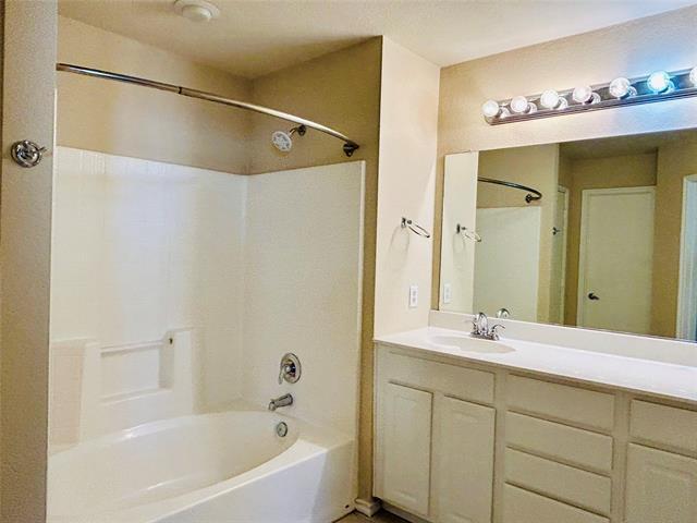 Building Photo - 10425 Winding Passage Way