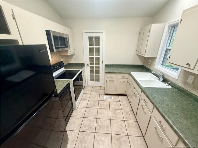 Building Photo - 5761 Waterwood Dr