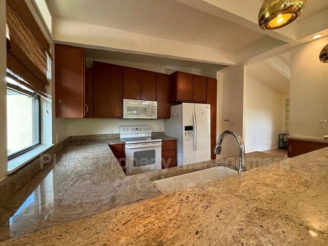 Building Photo - 14471 Applewood Ridge Rd