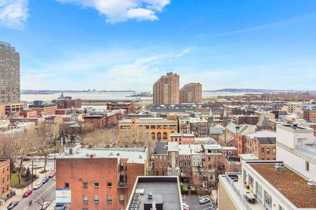 Building Photo - 81 Montgomery St