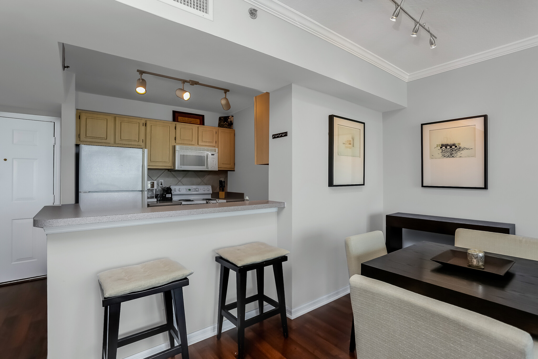 Building Photo - 2665 SW 37th Ave