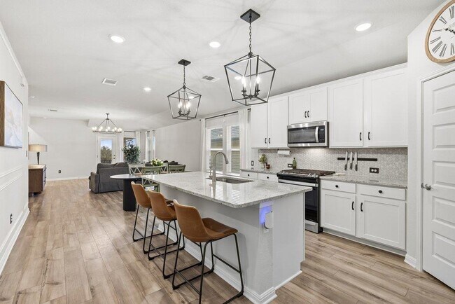 Building Photo - 225 El Capitan Lp