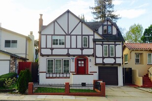 Building Photo - 3567 Redwood Rd