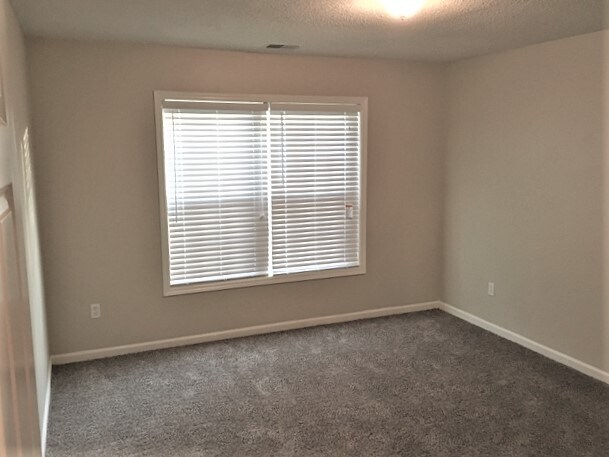 Building Photo - 112 Knightsbridge Rd