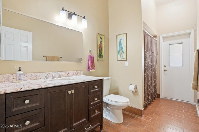 Building Photo - 5713 E Nisbet Rd