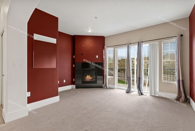 Building Photo - Picturesque 2 Bedroom 2.5 Bathroom Townhou...
