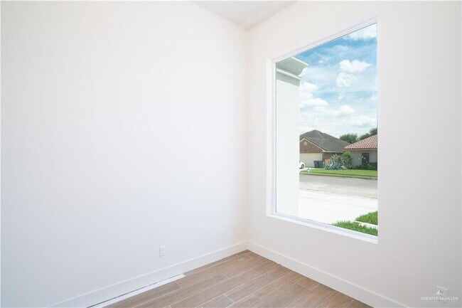 Building Photo - 36 Cottonwood St