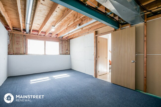 Building Photo - Welcome Home!