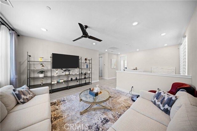 Building Photo - 539 Serrano Summit Dr