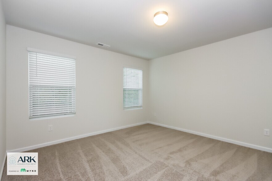 Building Photo - 139 Slate Dr