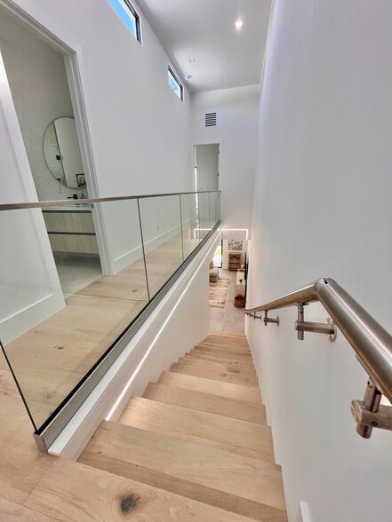 Building Photo - 300 SW 7th St