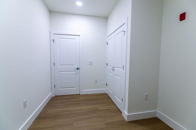 Building Photo - 3956 Parrish St