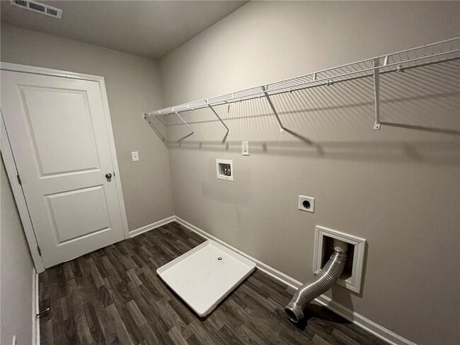 Building Photo - 85 Pointe Pl