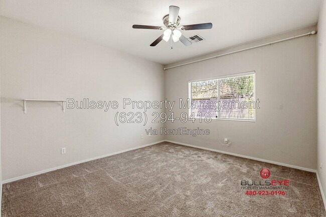 Building Photo - 3736 E Woodside Way