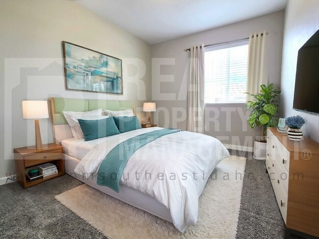 Building Photo - Bright & Clean 3 Bedroom, 2.5 Bathroom Townhome for Rent in Idaho Falls by Real Property Manageme...