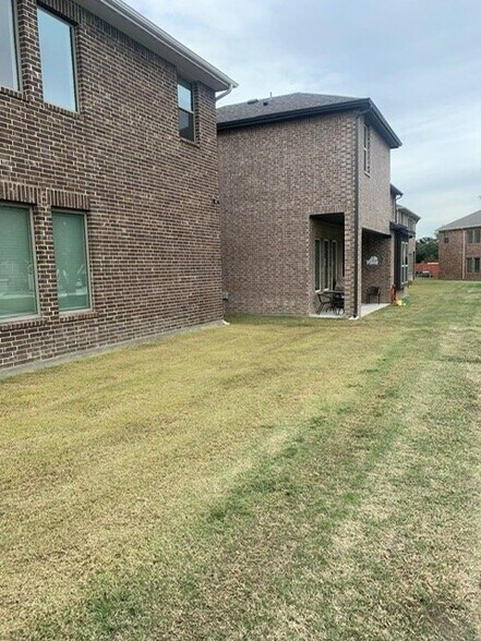 Building Photo - 238 Woodson St
