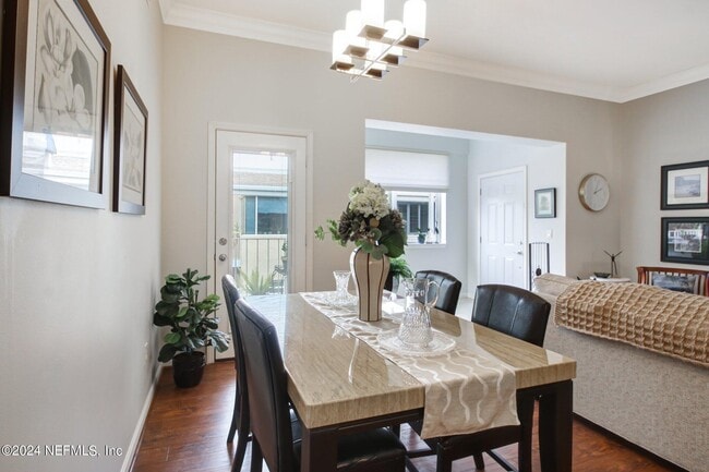 Building Photo - 2912 St Johns Ave