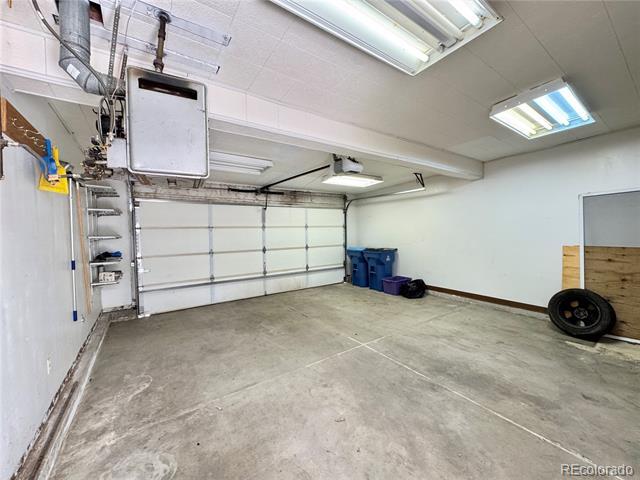 Building Photo - 7592 S Cove Cir