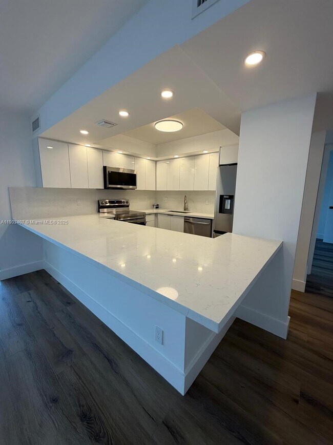 Building Photo - 701 Three Islands Boulevard