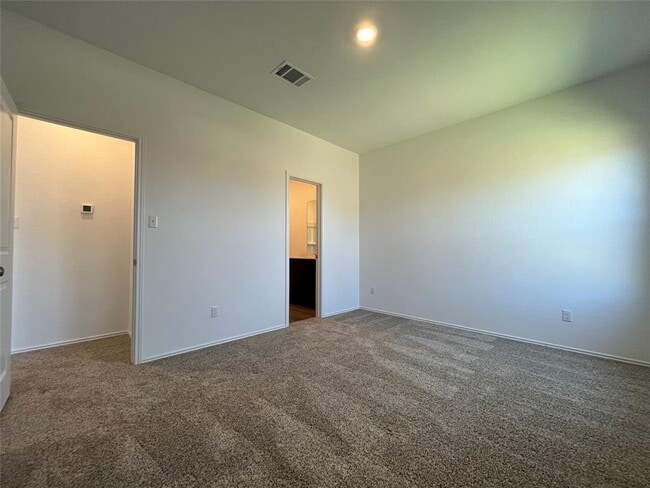Building Photo - 312 Freshwater Dr