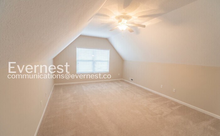 Building Photo - 1084 Ashcraft Ave