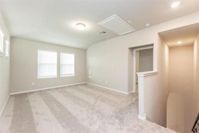 Building Photo - 7215 Wilshire Ct