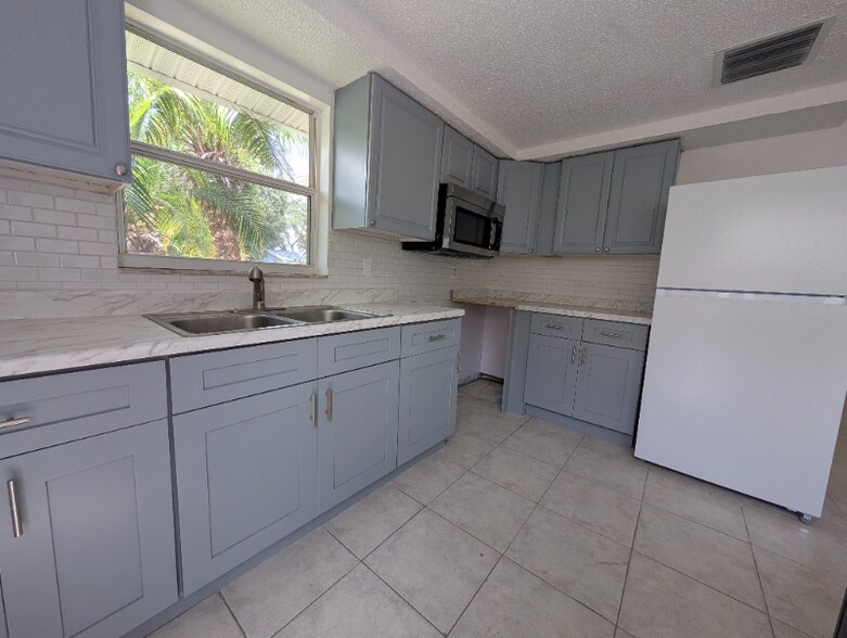 Building Photo - 5710 Quist Dr