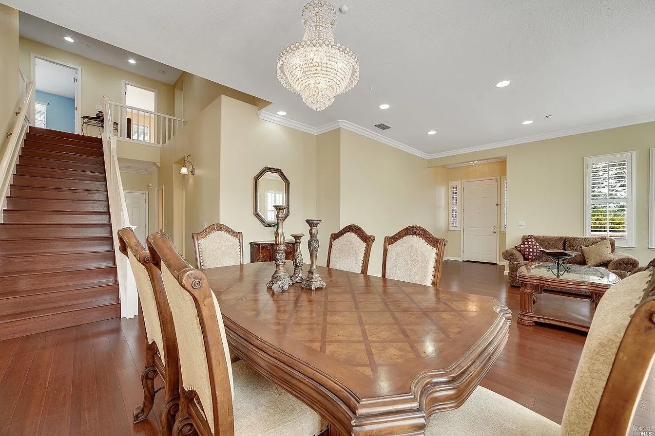 Building Photo - 332 Ring Neck St