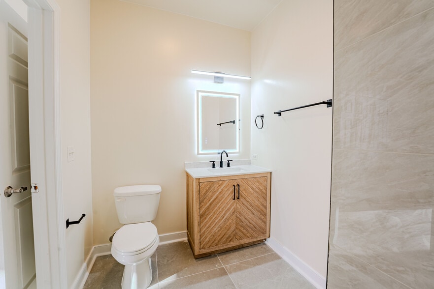 Building Photo - 333 State Street