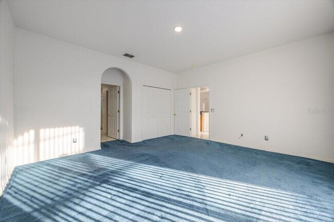 Building Photo - 429 Belfry Dr