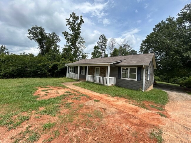 Primary Photo - 168 Old Corinth Rd