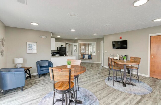 Interior Photo - The Reserve at Franklin Glenn