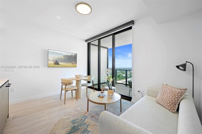 Building Photo - 580 72nd St