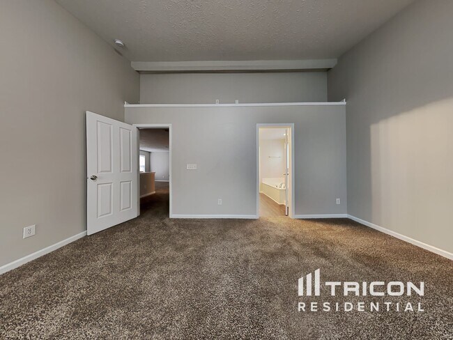 Building Photo - 8140 Carina Dr