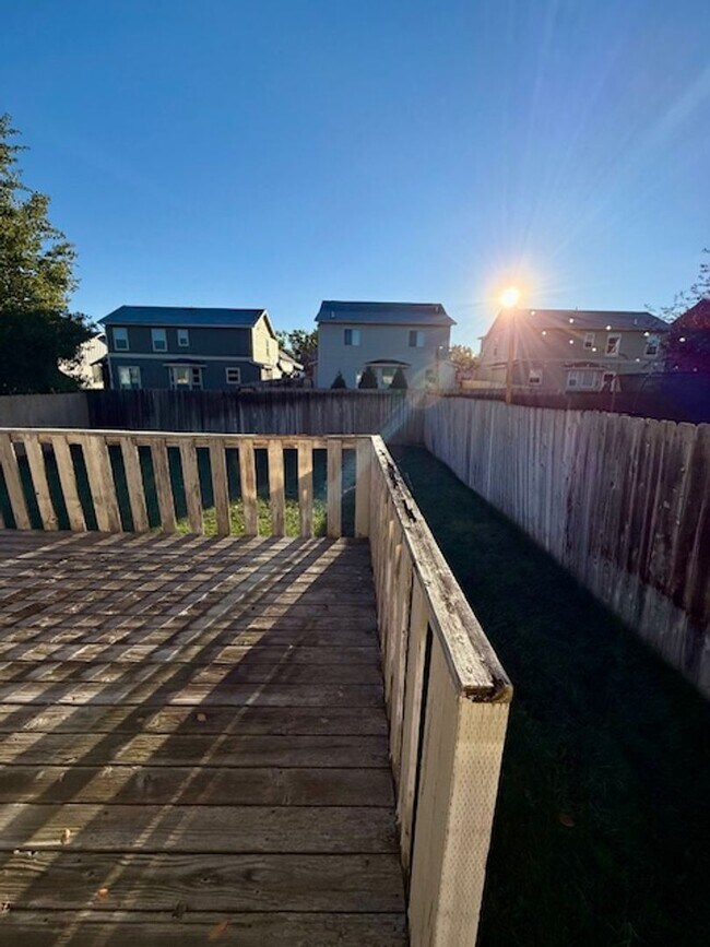 Building Photo - 726 Meagher Ave