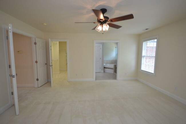 Building Photo - 103 Grande Dr