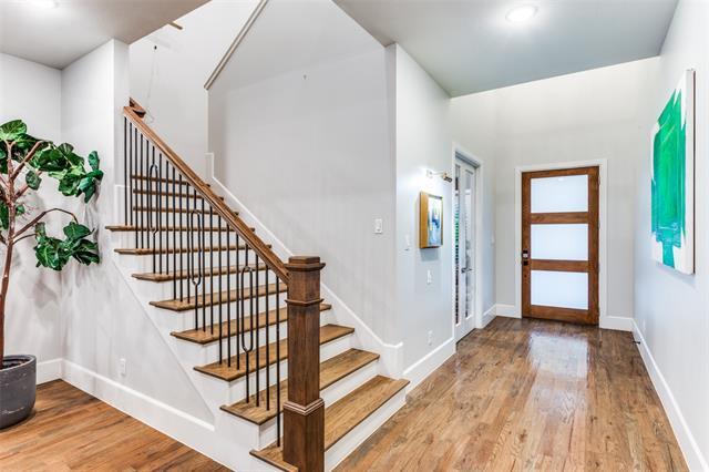 Building Photo - 8601 Colina Terrace