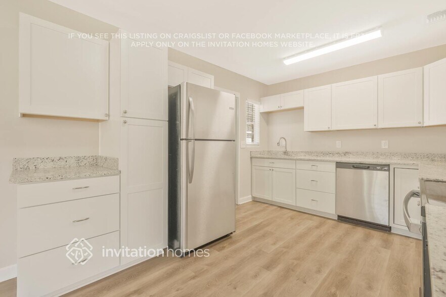Building Photo - 4560 Merrimac Ave