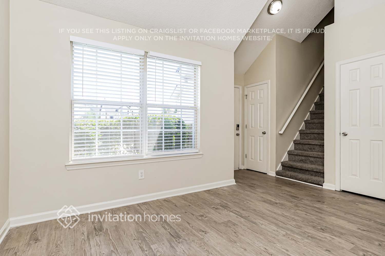 Building Photo - 252 Kings Cove